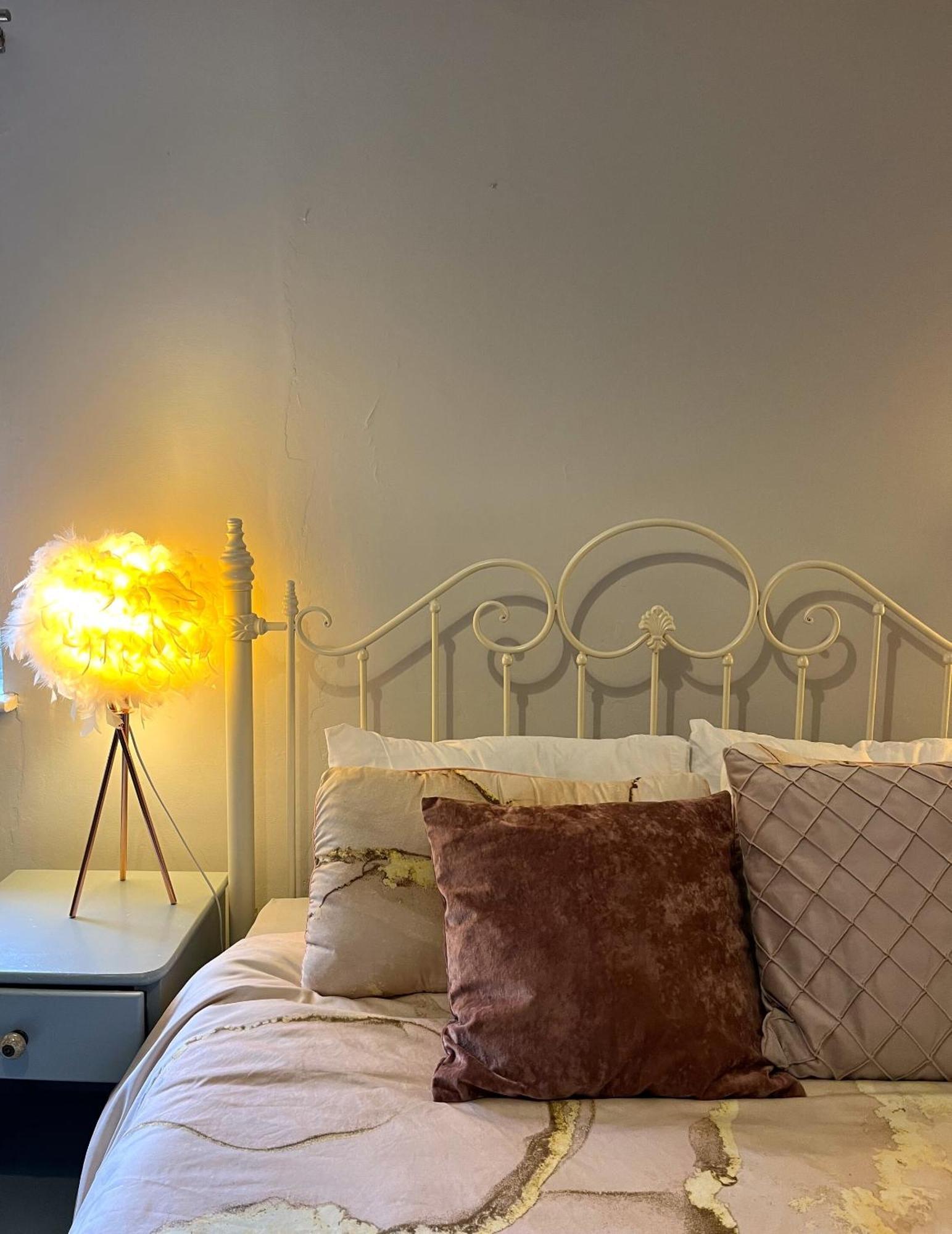 Charming Cottage Retreat With Garden - Sleeps 12 Bristol Exterior photo
