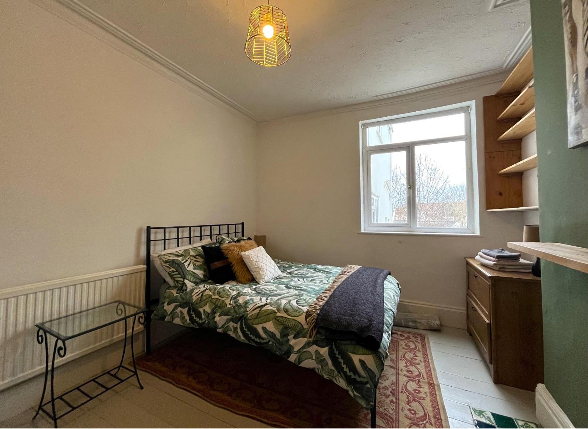 Charming Cottage Retreat With Garden - Sleeps 12 Bristol Exterior photo