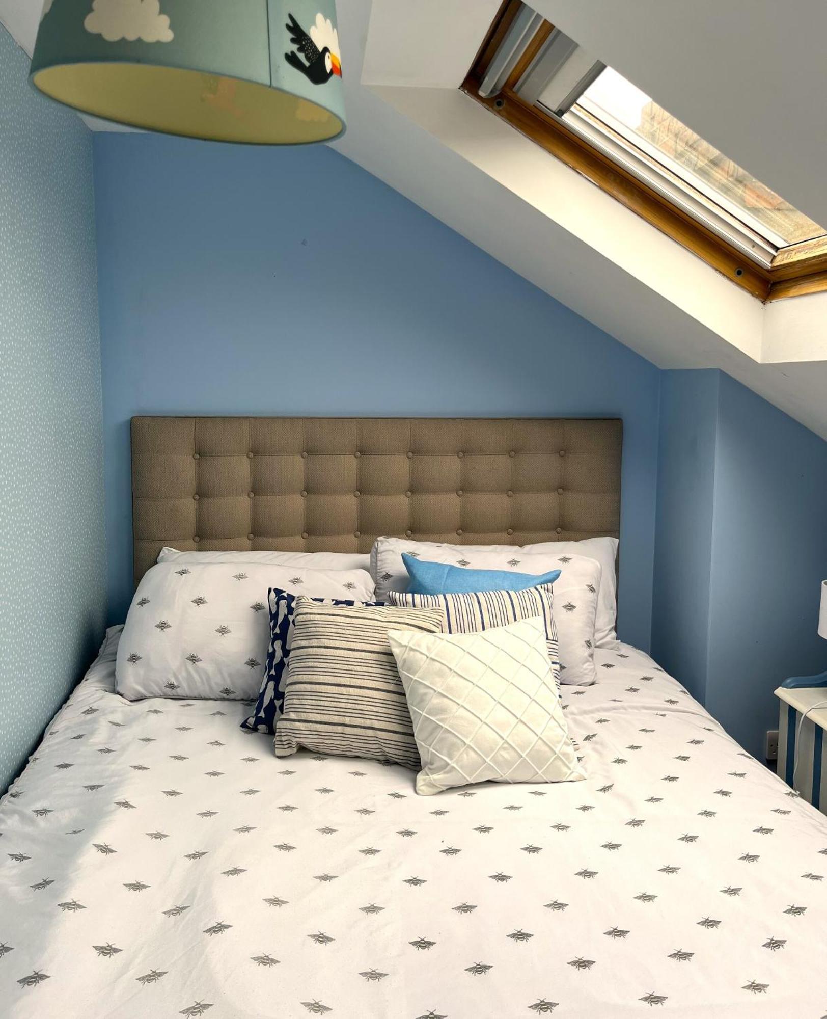 Charming Cottage Retreat With Garden - Sleeps 12 Bristol Exterior photo